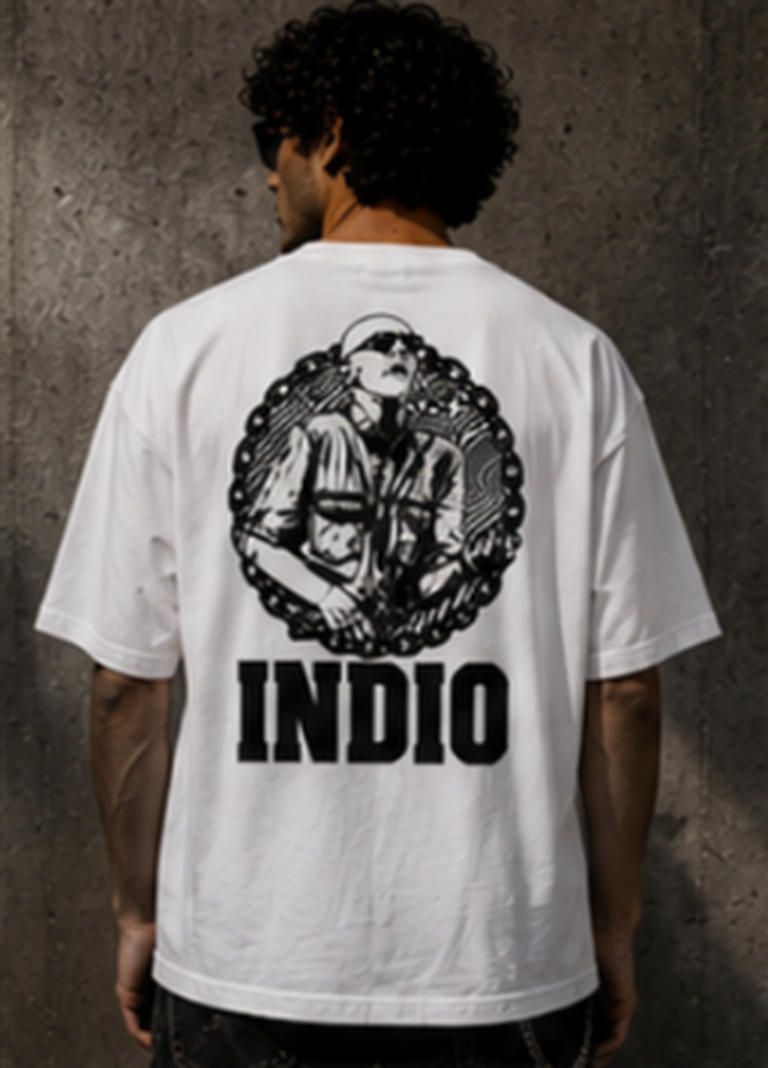 Hombre Oversize, espalda